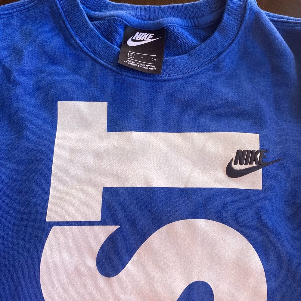 Nike royal blue long sleeve crew neck sweatshirt